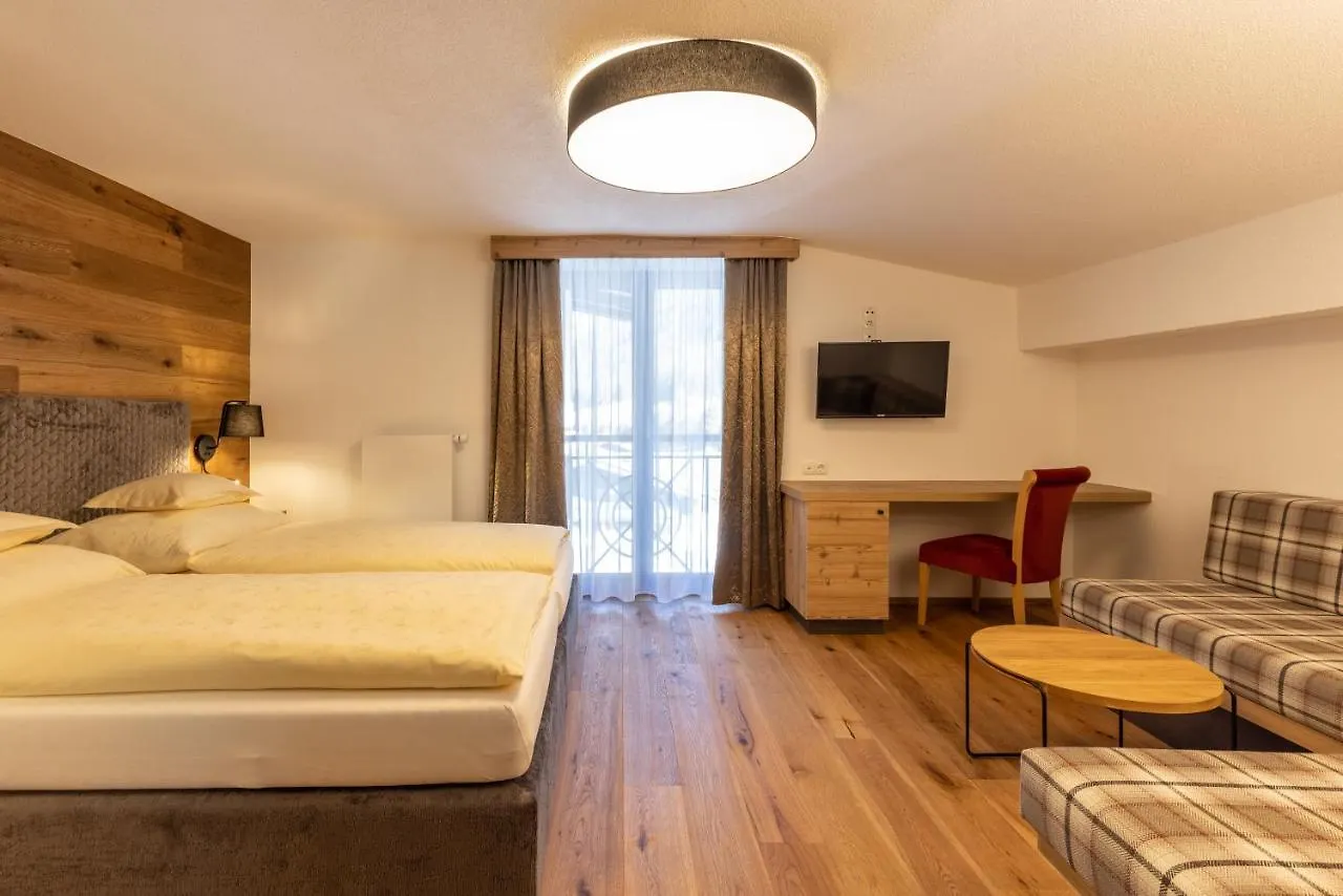 ****  Stefan Hotel Austria