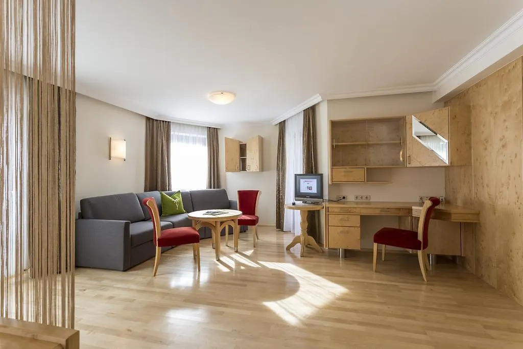 ****  Stefan Hotel Austria