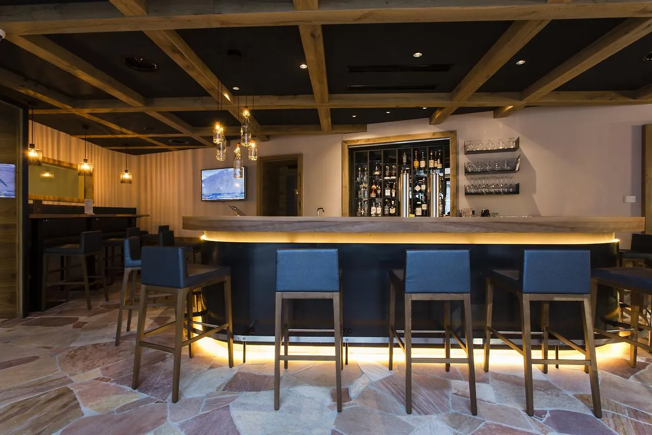 ****  Stefan Hotel Austria